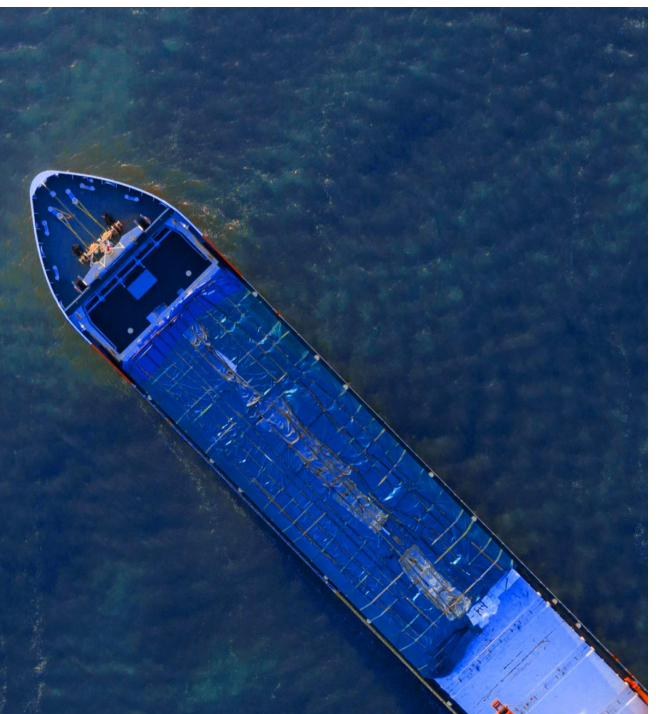 Bulk carrier under way, seen from above